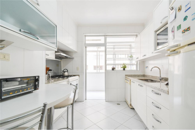 Imagem Apartamento com 3 Quartos à Venda, 145 m² em Itaim Bibi - São Paulo Imagem Apartamento com 3 Quartos à Venda, 145 m² em Itaim Bibi - São Paulo