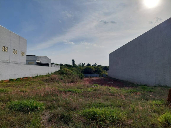 Imagem Terreno à Venda, 3.040 m² em Iporanga - Sorocaba Imagem Terreno à Venda, 3.040 m² em Iporanga - Sorocaba