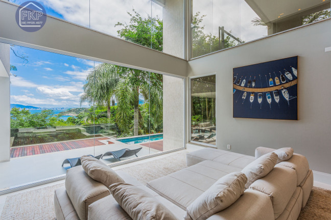 Imagem Casa com 4 Quartos à Venda, 524 m² em Estaleirinho - Balneário Camboriú Imagem Casa com 4 Quartos à Venda, 524 m² em Estaleirinho - Balneário Camboriú