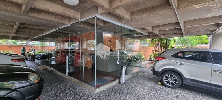 Sala Comercial à Venda, 100 m² em Jardim Paulista - São Paulo