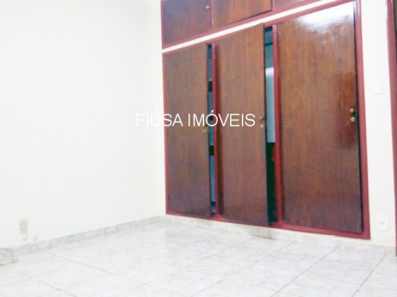 Imagem Casa com 3 Quartos à Venda, em Jardim Paulistano - Ribeirão Preto Imagem Casa com 3 Quartos à Venda, em Jardim Paulistano - Ribeirão Preto