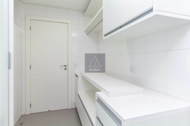 Imagem Apartamento com 3 Quartos à Venda, 176 m² em Cabral - Curitiba