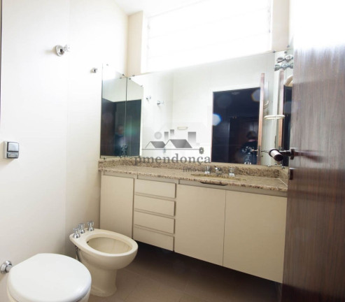 Imagem Apartamento com 3 Quartos à Venda, 210 m² em Higienópolis - São Paulo Imagem Apartamento com 3 Quartos à Venda, 210 m² em Higienópolis - São Paulo