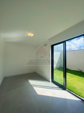 Imagem Casa com 4 Quartos à Venda, 180 m² em Vargem Pequena - Rio De Janeiro Imagem Casa com 4 Quartos à Venda, 180 m² em Vargem Pequena - Rio De Janeiro