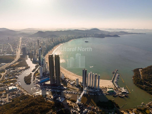 Imagem Apartamento com 4 Quartos à Venda, 261 m² em Barra Sul - Balneário Camboriú Imagem Apartamento com 4 Quartos à Venda, 261 m² em Barra Sul - Balneário Camboriú