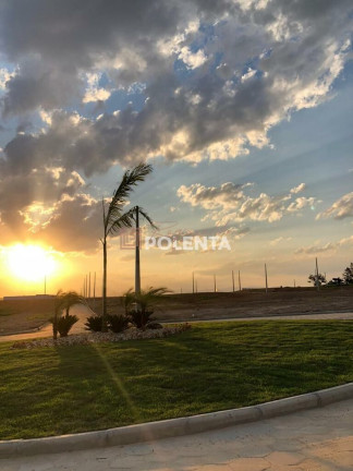 Terreno à Venda, 450 m² em Vila Floresta Ii - Criciúma