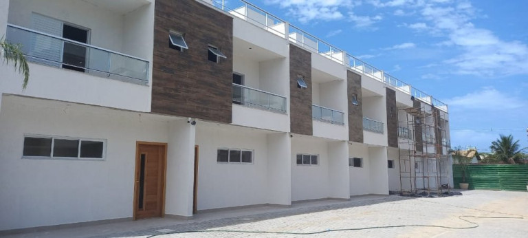Casa com 3 Quartos à Venda, 45 m² em Massaguaçu - Caraguatatuba