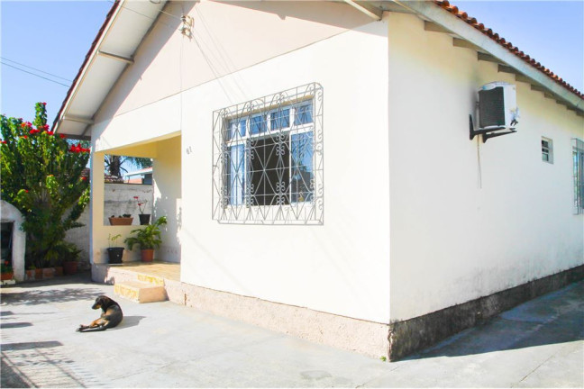 Imagem Casa com 3 Quartos à Venda, em Passa Vinte - Palhoça Imagem Casa com 3 Quartos à Venda, em Passa Vinte - Palhoça