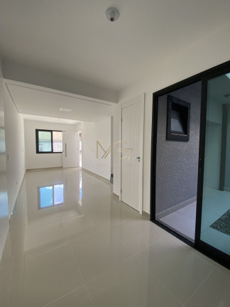Imagem Sobrado com 3 Quartos à Venda, 82 m² em Alto Boqueirão - Curitiba Imagem Sobrado com 3 Quartos à Venda, 82 m² em Alto Boqueirão - Curitiba