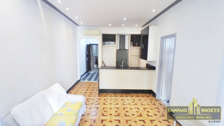 Imagem Apartamento com 3 Quartos à Venda,  em Copacabana - Rio De Janeiro