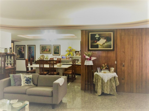 Imagem Apartamento com 4 Quartos à Venda, 220 m² Imagem Apartamento com 4 Quartos à Venda, 220 m²