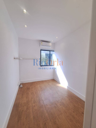 Imagem Apartamento com 4 Quartos à Venda, 157 m² em Barra Da Tijuca - Rio De Janeiro