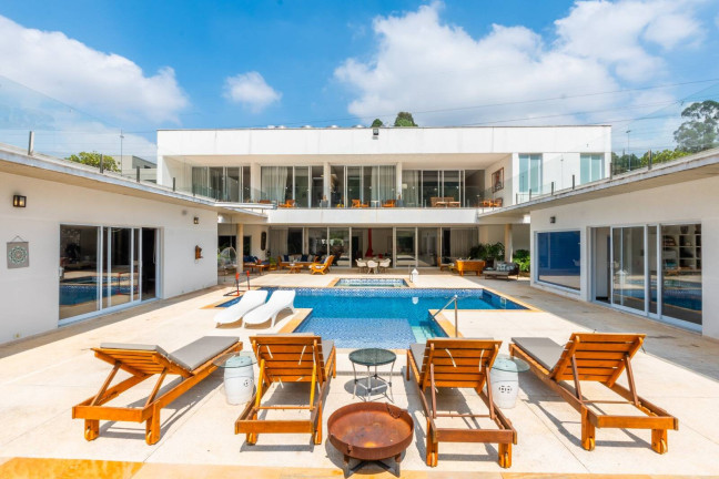 Casa com 4 Quartos à Venda, 1 m² em Tamboré - Barueri