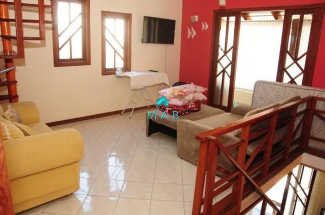 Imagem Sobrado com 3 Quartos à Venda, 320 m² em Ingleses Do Rio Vermelho - Florianópolis