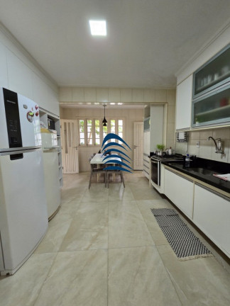 Imagem Casa com 5 Quartos à Venda, 397 m² em Buraquinho - Lauro De Freitas Imagem Casa com 5 Quartos à Venda, 397 m² em Buraquinho - Lauro De Freitas