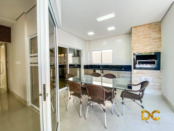 Imagem Casa de Condomínio com 4 Quartos à Venda, 317 m² em Jardim Itália - Cuiabá