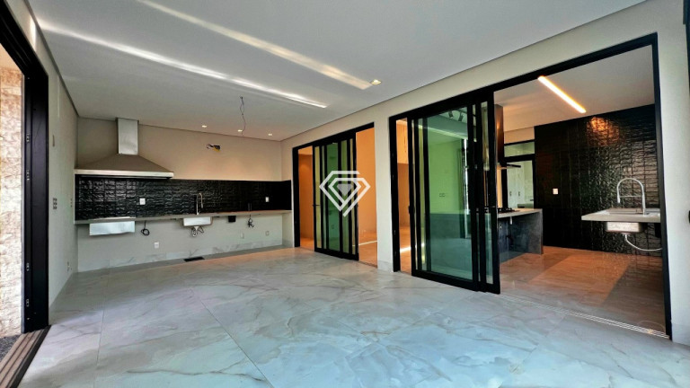 Imagem Casa de Condomínio com 3 Quartos à Venda, 240 m² em Loteamento Caribe - Palmas Imagem Casa de Condomínio com 3 Quartos à Venda, 240 m² em Loteamento Caribe - Palmas