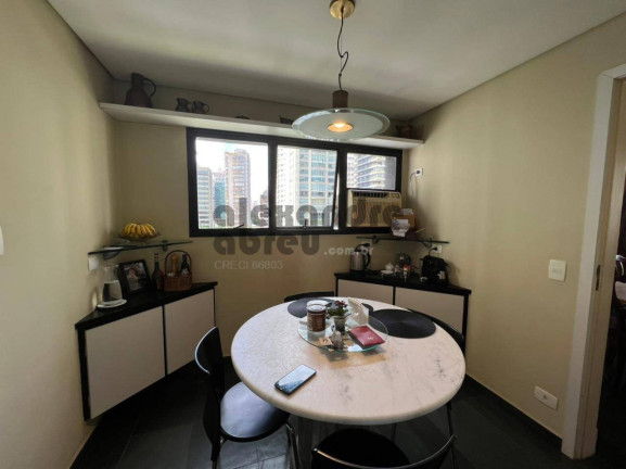 Imagem Apartamento com 3 Quartos à Venda, 220 m² em Itaim Bibi - São Paulo