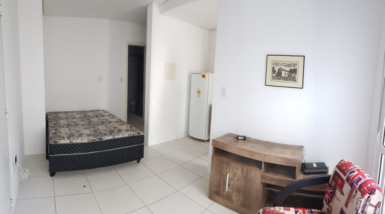 Imagem Imóvel com 1 Quarto à Venda, 26 m² em Menino Deus - Porto Alegre Imagem Imóvel com 1 Quarto à Venda, 26 m² em Menino Deus - Porto Alegre