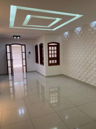 Imagem Casa com 3 Quartos à Venda, 180 m² em Jardim Danúbio - Jundiaí