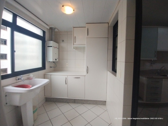 Imagem Apartamento com 3 Quartos à Venda, 151 m² em Centro - Florianópolis Imagem Apartamento com 3 Quartos à Venda, 151 m² em Centro - Florianópolis