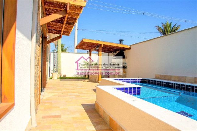 Imagem Casa com 3 Quartos à Venda, 444 m² em Indaiá - Caraguatatuba Imagem Casa com 3 Quartos à Venda, 444 m² em Indaiá - Caraguatatuba