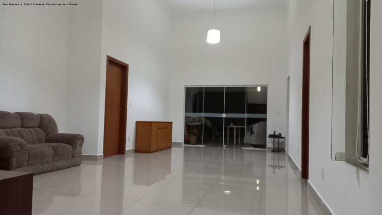 Imagem Casa com 3 Quartos à Venda, 201 m² em Jardim Dos Estados - Taubaté Imagem Casa com 3 Quartos à Venda, 201 m² em Jardim Dos Estados - Taubaté