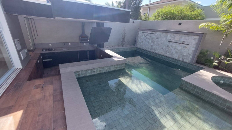 Imagem Casa com 4 Quartos à Venda, 375 m² em Condomínio Belvedere - Cuiabá Imagem Casa com 4 Quartos à Venda, 375 m² em Condomínio Belvedere - Cuiabá