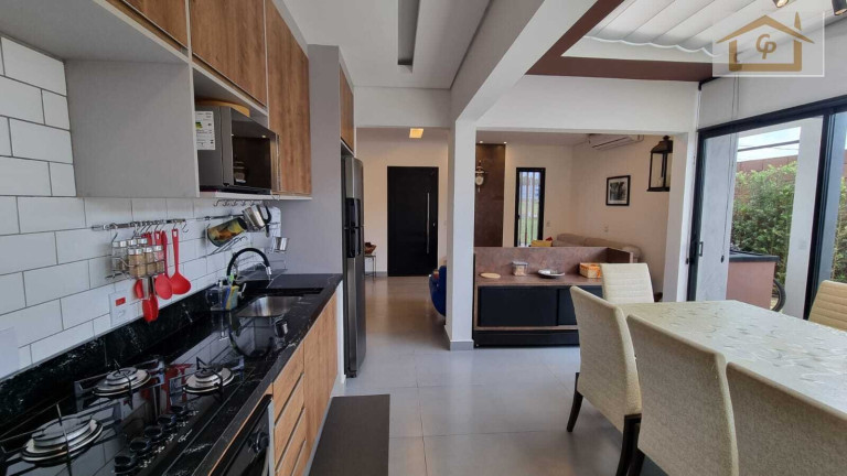 Imagem Casa com 5 Quartos à Venda, 125 m² em Cotia Imagem Casa com 5 Quartos à Venda, 125 m² em Cotia