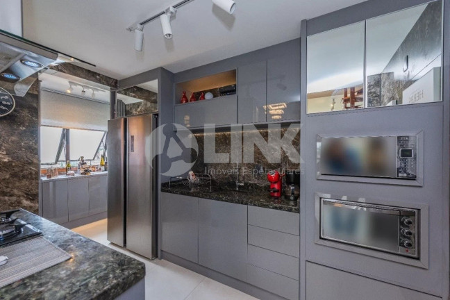 Imagem Imóvel com 3 Quartos à Venda, 209 m² em Chácara Das Pedras - Porto Alegre