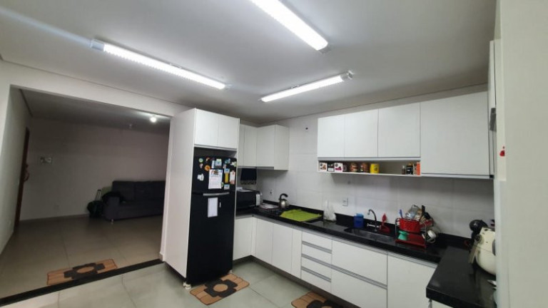 Imagem Casa com 2 Quartos à Venda, 275 m² em Vila Souto - Bauru Imagem Casa com 2 Quartos à Venda, 275 m² em Vila Souto - Bauru