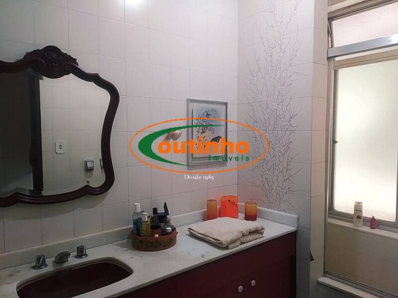 Imagem Casa com 4 Quartos à Venda, 625 m² em Tijuca - Rio De Janeiro Imagem Casa com 4 Quartos à Venda, 625 m² em Tijuca - Rio De Janeiro