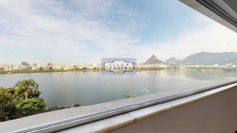 Imagem Apartamento com 4 Quartos à Venda, 199 m² em Lagoa - Rio De Janeiro Imagem Apartamento com 4 Quartos à Venda, 199 m² em Lagoa - Rio De Janeiro
