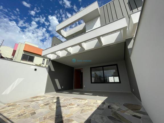 Imagem Sobrado com 3 Quartos à Venda, 174 m² em Bela Vista - Canoas Imagem Sobrado com 3 Quartos à Venda, 174 m² em Bela Vista - Canoas