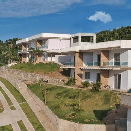 Imagem Casa de Condomínio com 3 Quartos à Venda, 82 m² em Peró - Cabo Frio Imagem Casa de Condomínio com 3 Quartos à Venda, 82 m² em Peró - Cabo Frio