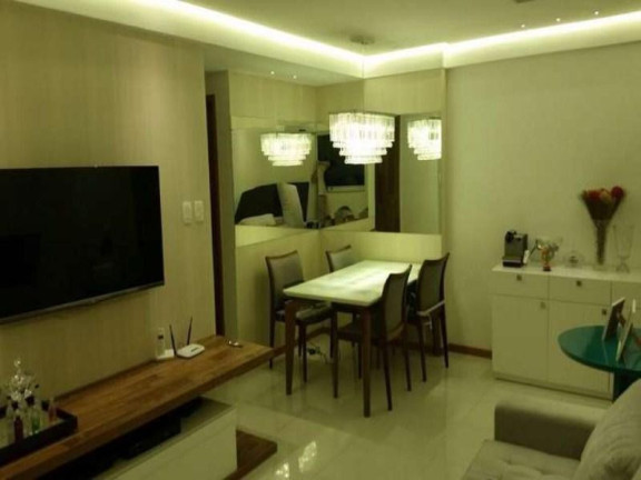 Apartamento com 2 Quartos à Venda, 70 m² em Pituba - Salvador