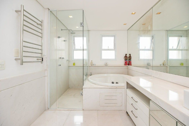 Imagem Apartamento com 4 Quartos à Venda, 335 m² em Vila Uberabinha - São Paulo