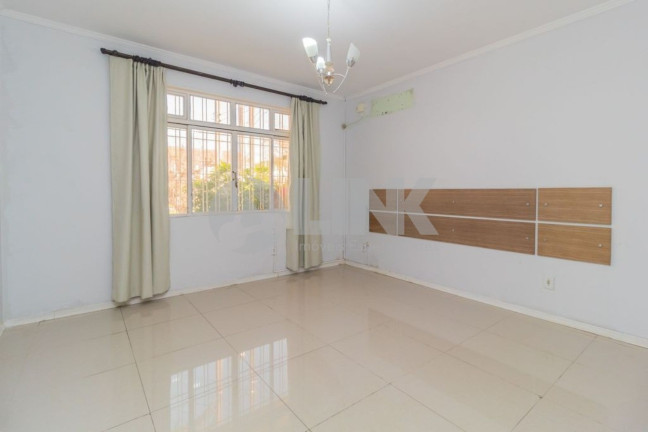 Imagem Casa com 3 Quartos à Venda, 180 m² em Sarandi - Porto Alegre Imagem Casa com 3 Quartos à Venda, 180 m² em Sarandi - Porto Alegre