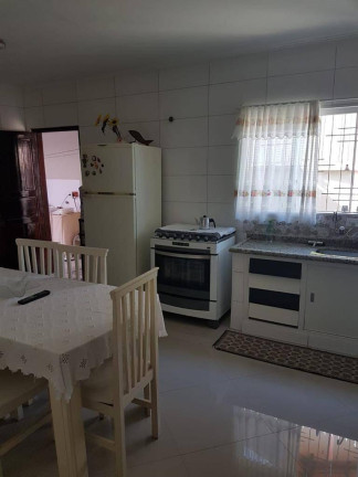 Imagem Casa com 7 Quartos à Venda, 329 m² em Vila Helena - Santo André Imagem Casa com 7 Quartos à Venda, 329 m² em Vila Helena - Santo André