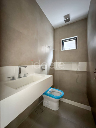 Imagem Casa de Condomínio com 5 Quartos à Venda,  em Barra Da Tijuca - Rio De Janeiro