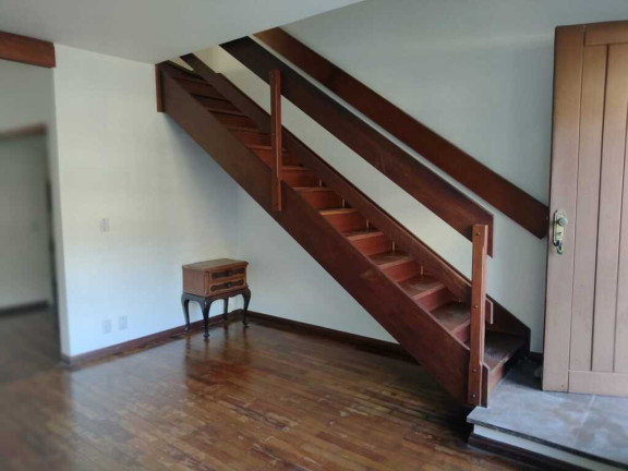 Imagem Casa com 2 Quartos à Venda, em Tristeza - Porto Alegre Imagem Casa com 2 Quartos à Venda, em Tristeza - Porto Alegre