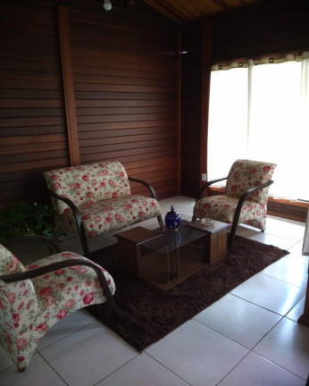Imagem Imóvel com 3 Quartos à Venda, 1.368 m² em Fazendinhas Miragem - Simão Pereira