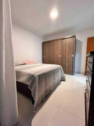 Imagem Casa com 4 Quartos à Venda, em Campeche - Florianópolis Imagem Casa com 4 Quartos à Venda, em Campeche - Florianópolis