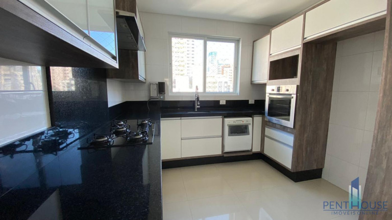 Imagem Apartamento com 3 Quartos à Venda, 138 m² em Centro - Balneário Camboriú