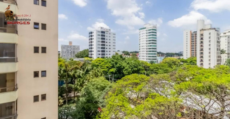 Imagem Apartamento com 3 Quartos à Venda, 130 m² em Moema - São Paulo