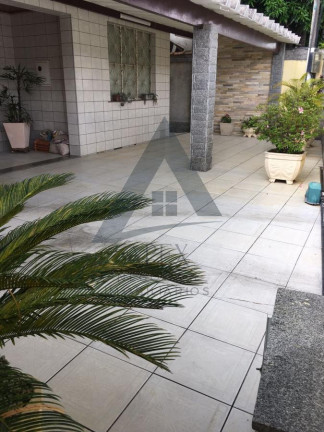 Imagem Casa com 3 Quartos à Venda, 516 m² em Campo Grande - Rio De Janeiro