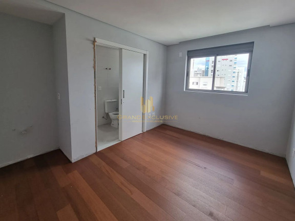 Imagem Cobertura com 4 Quartos à Venda, 204 m² em Centro - Balneário Camboriú Imagem Cobertura com 4 Quartos à Venda, 204 m² em Centro - Balneário Camboriú
