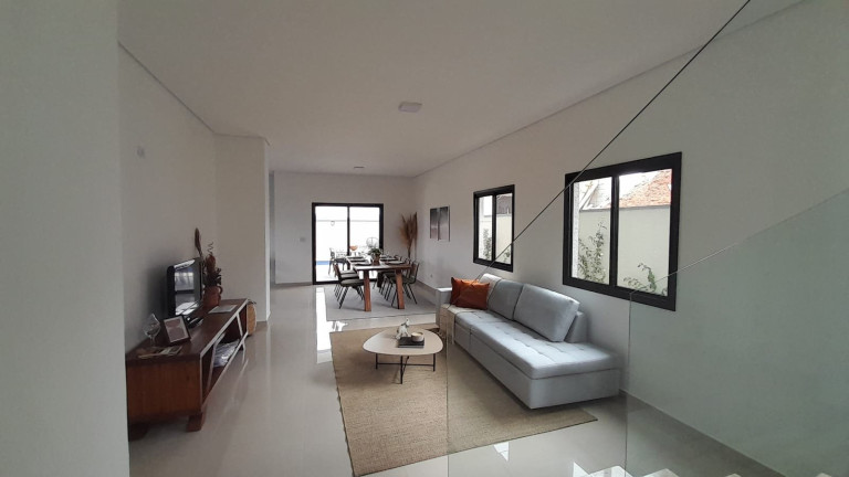 Imagem Casa com 4 Quartos à Venda, 250 m² em Cezar De Suza - Mogi Das Cruzes Imagem Casa com 4 Quartos à Venda, 250 m² em Cezar De Suza - Mogi Das Cruzes