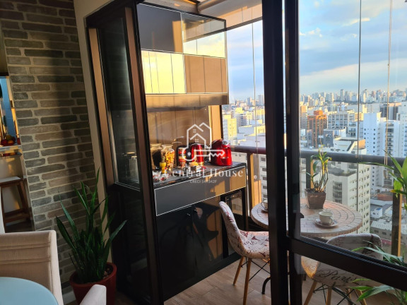 Apartamento com 2 Quartos para Alugar, 70 m² em Moema - São Paulo