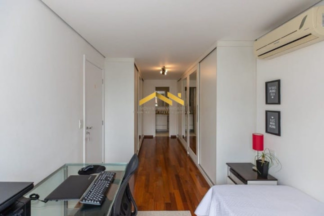 Imagem Apartamento com 3 Quartos à Venda, 161 m² em Real Parque - São Paulo